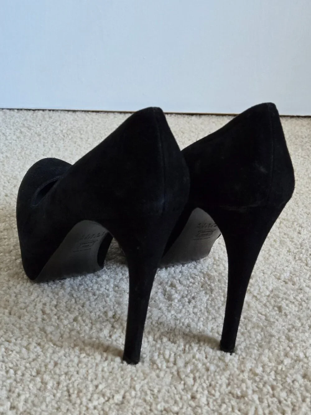 Stuart Weitzman stuart weitzman